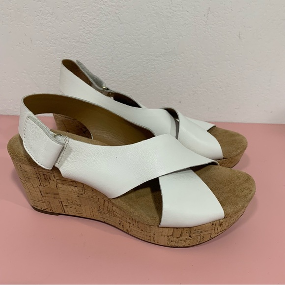 CLARKS White Leather Wedge Sandals Caslynn Shae Platform Summer Spring - Picture 1 of 11